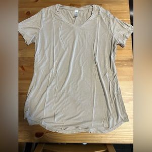 Arro Athletics Basic Tee - Oat colour